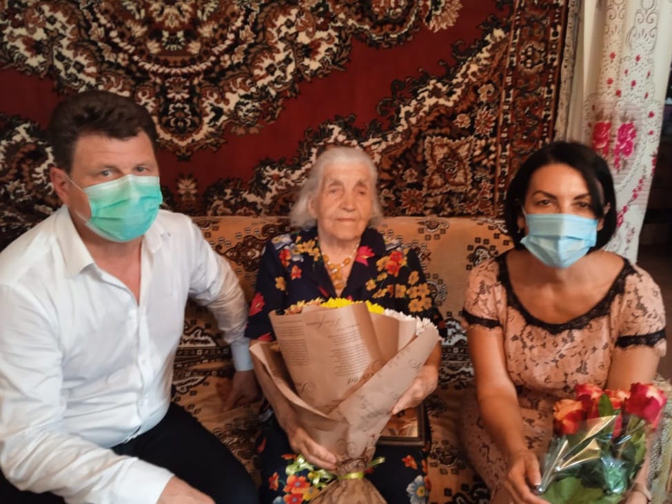 Сегодня исполнилось 95 лет старейшему донору Оренбуржья Ефановой Татьяне Петровне.