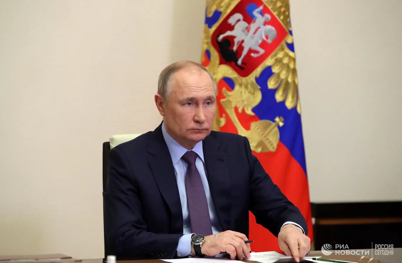Путин подписал закон о расширении прав доноров костного мозга